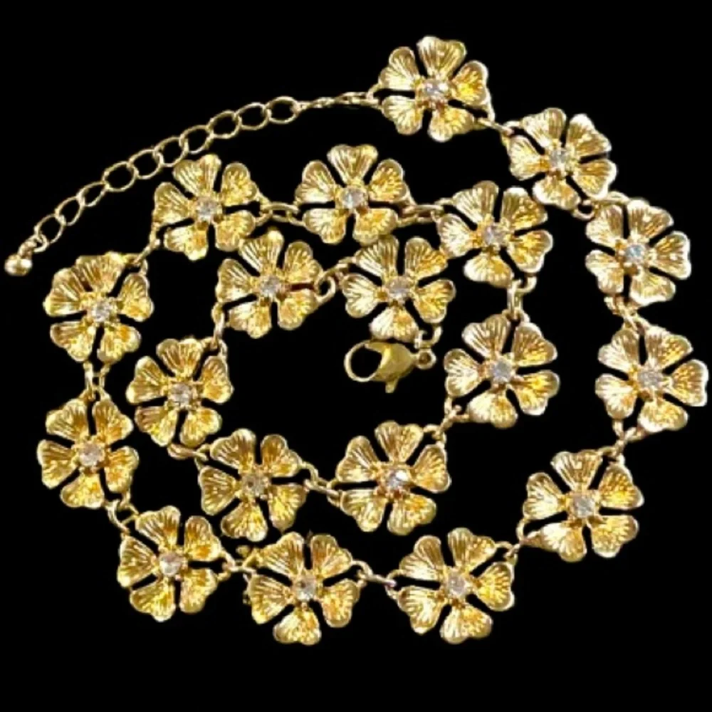 Vintage Gold Tone Dogwood Flower Link  Necklace Choker With Clear Rhinestones